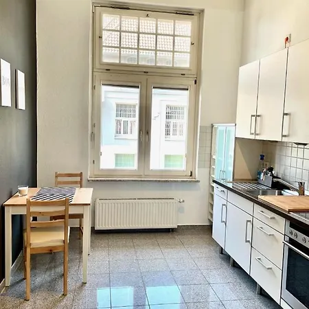 アパート Ferienwohnung Kian - Wunderschoene Ferienwohnung In Bestechender Lage Direkt Am Seedeich