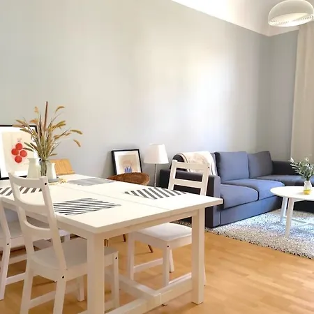 アパート Ferienwohnung Kian - Wunderschoene Ferienwohnung In Bestechender Lage Direkt Am Seedeich