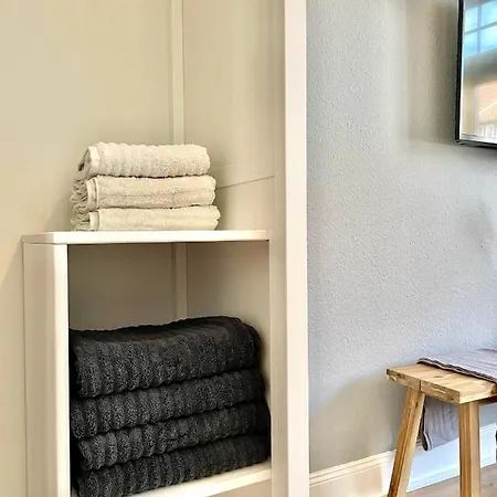 Ferienwohnung Kian - Wunderschoene Ferienwohnung In Bestechender Lage Direkt Am Seedeich クックスハーフェン